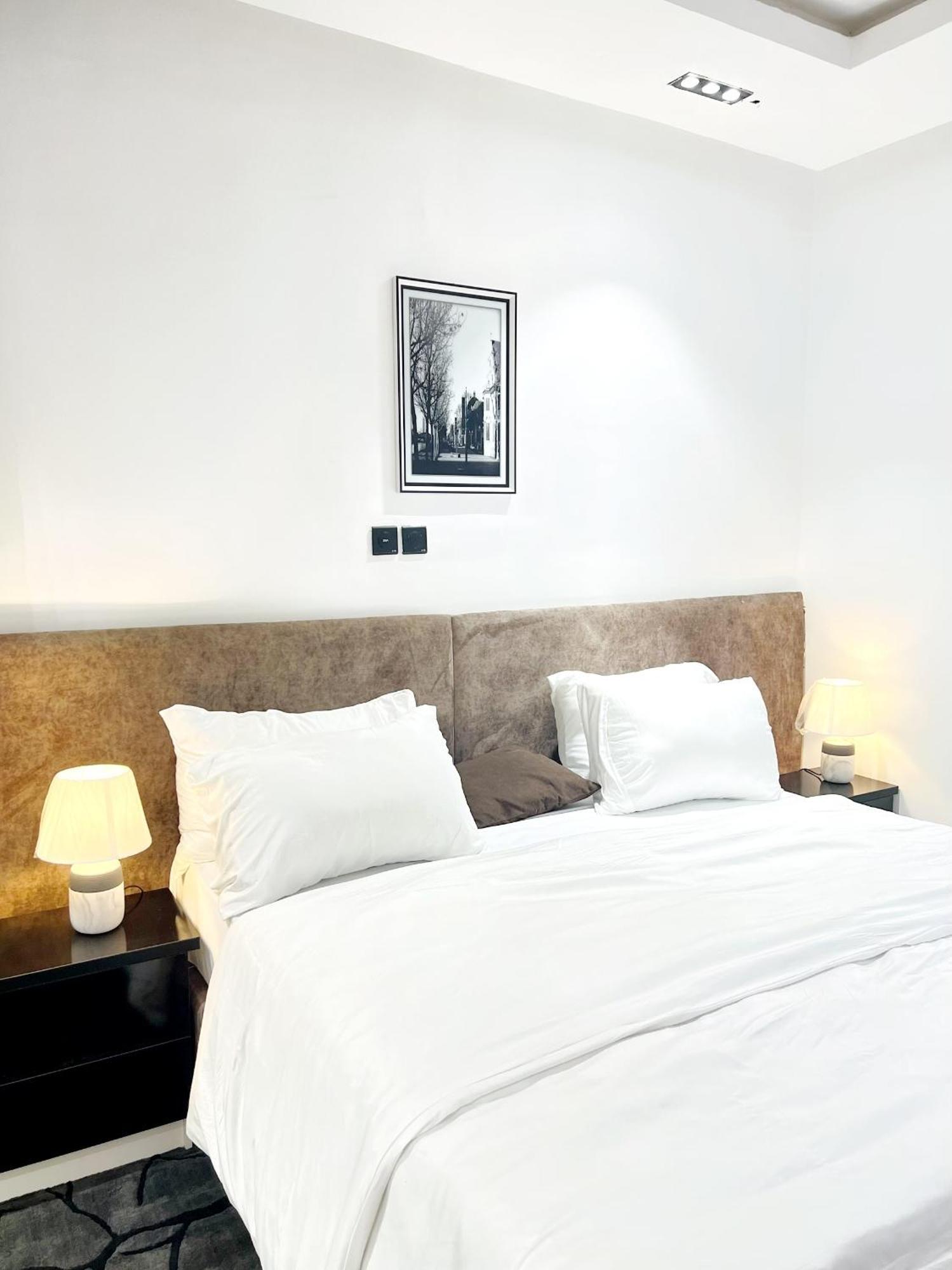 Austra Hotels And Apartments Maitama Abuja Exterior foto