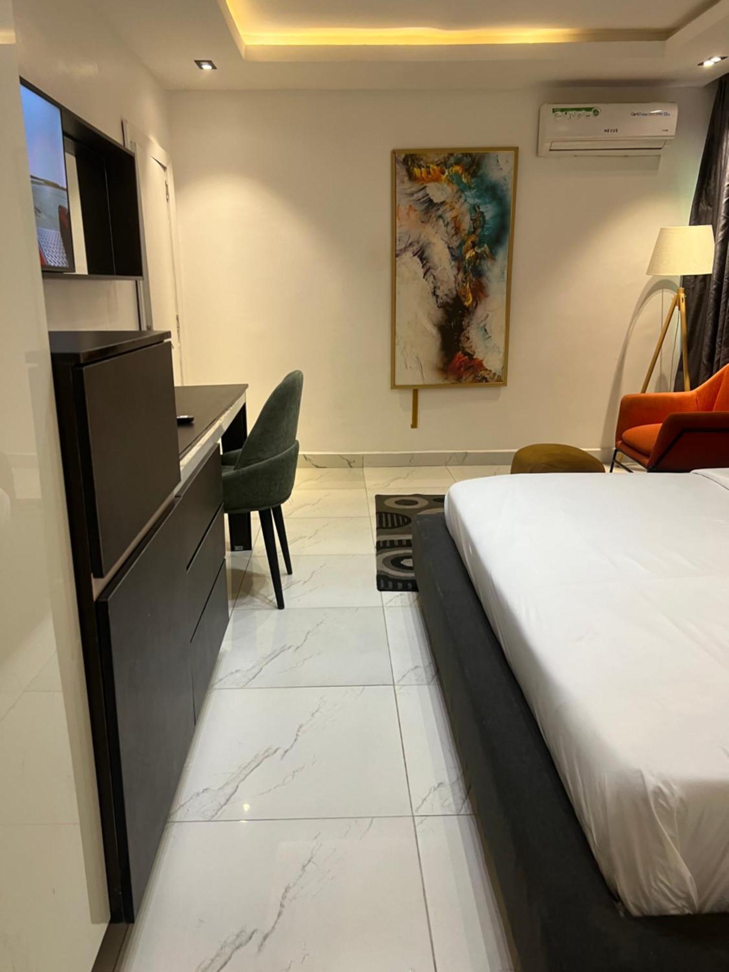 Austra Hotels And Apartments Maitama Abuja Exterior foto