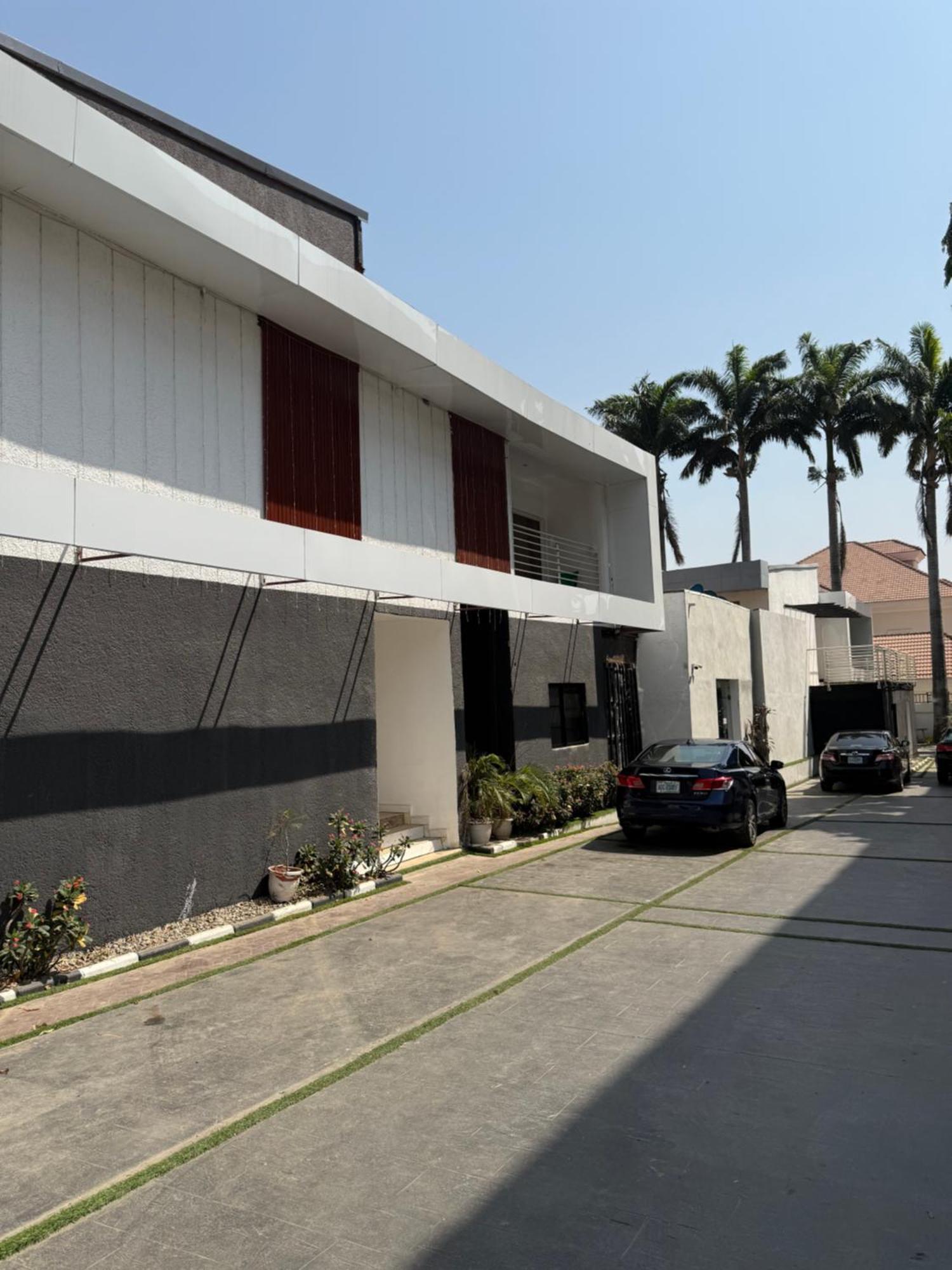 Austra Hotels And Apartments Maitama Abuja Exterior foto