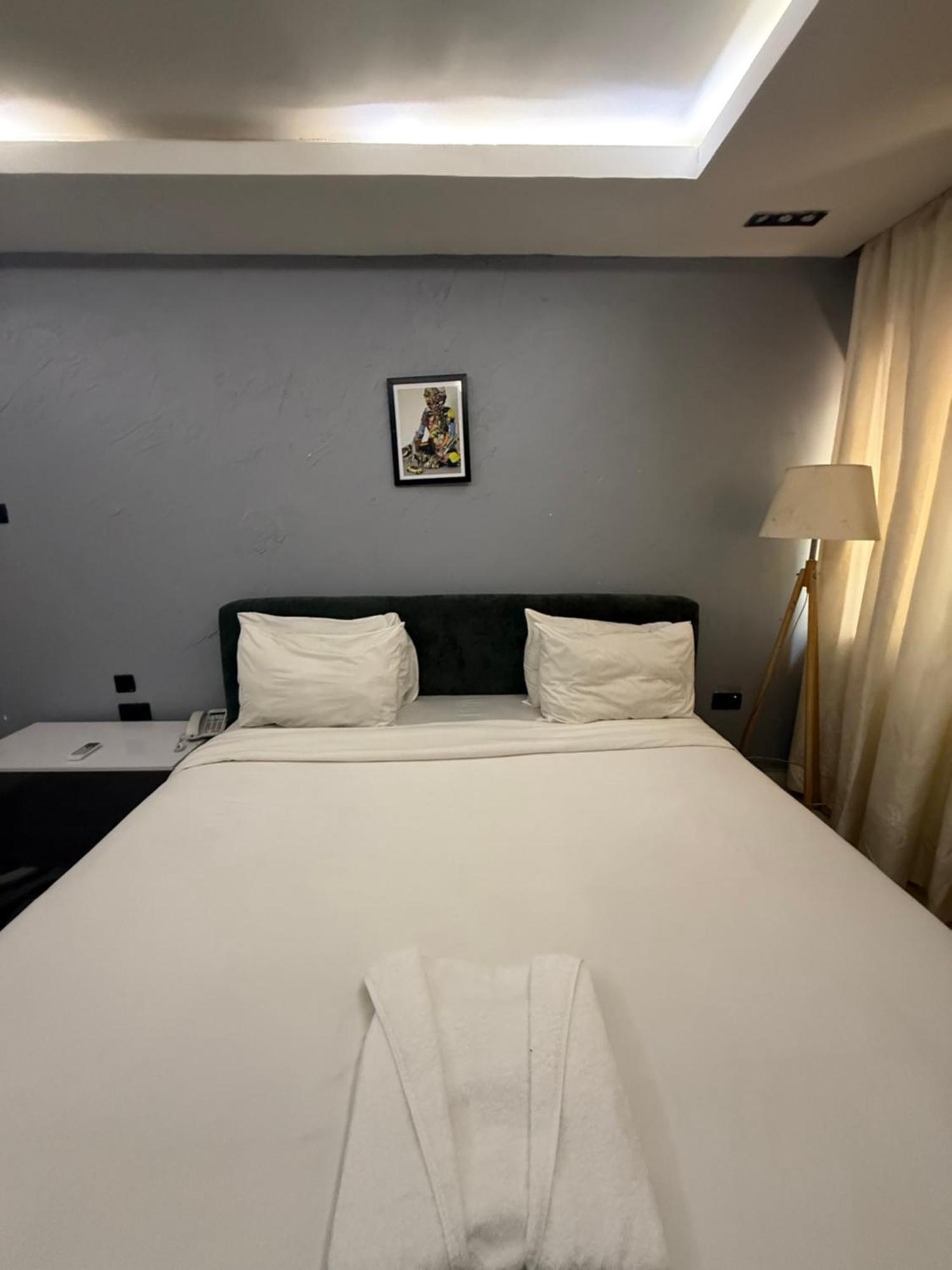 Austra Hotels And Apartments Maitama Abuja Exterior foto