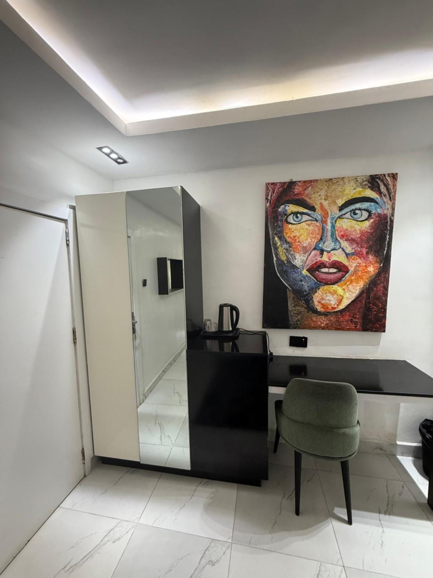 Austra Hotels And Apartments Maitama Abuja Exterior foto